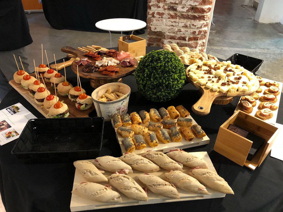 FFGCatering's tweet image. Catering para la Junta General Ordinaria de Acesima

#catering #cateringmadrid #cateringservice #catering2018 #food #foodie #foodlovers #foodaddict #foodpic #foodphoto #gastronomia #gourmet #picoftheday #photooftheday #FelizMiercoles #ffgcatering