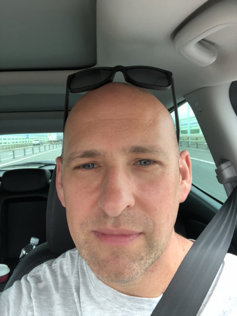 leondonhowgill's tweet photo. Now into 🏴󠁧󠁢󠁷󠁬󠁳󠁿! #SunRiseWalk @PaulF_ARM @LeeDouganBD1 @naomiandjack @SerocorEmbrace #GoTeamArm https://t.co/I7WyKkI8N7