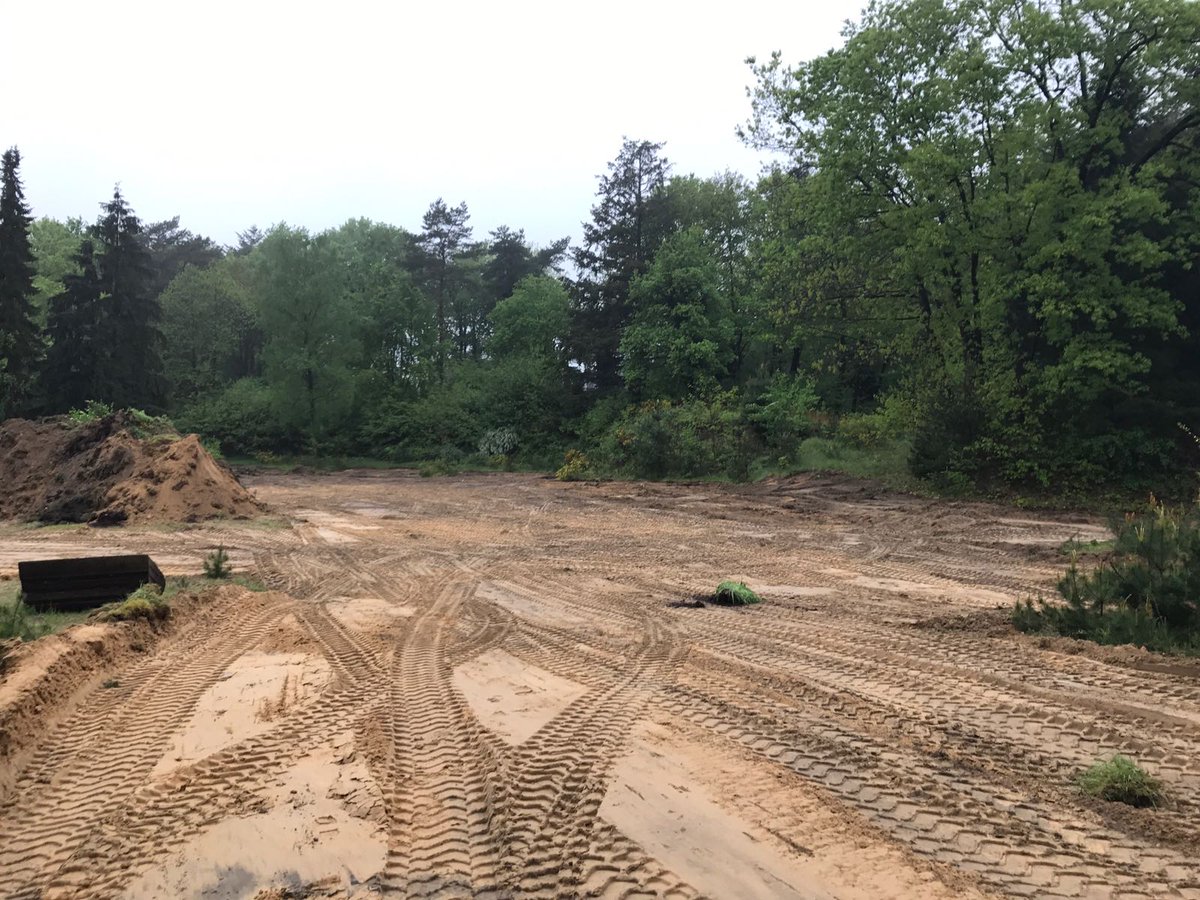 Eindelijk de bodem rechtgetrokken. Eindelijk in de lucht! Het voorportaal voor de website HoogLeersum. 10 #vrije #kavels nu in de #verkoop. hoogleersum.nl