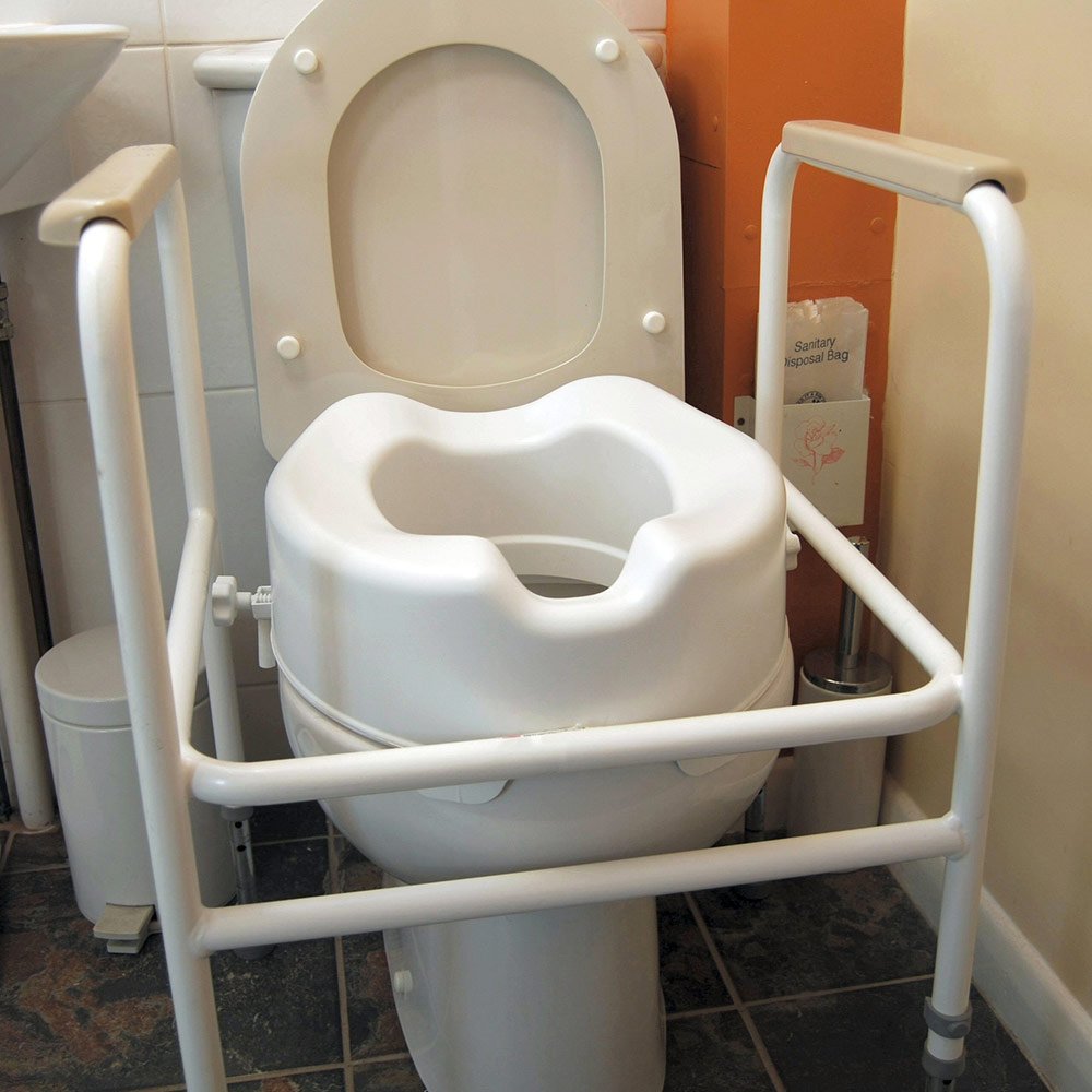 AquariusHygiene's tweet photo. Using the toilet is a troublesome experience you’d least likely expect. Yet, 13.3 million in the U.K. have difficulty functioning physically. Read more “The Benefits of Using a Raised Toilet Seat” https://t.co/uyV5bOX1Kw https://t.co/fyZo0slTTD