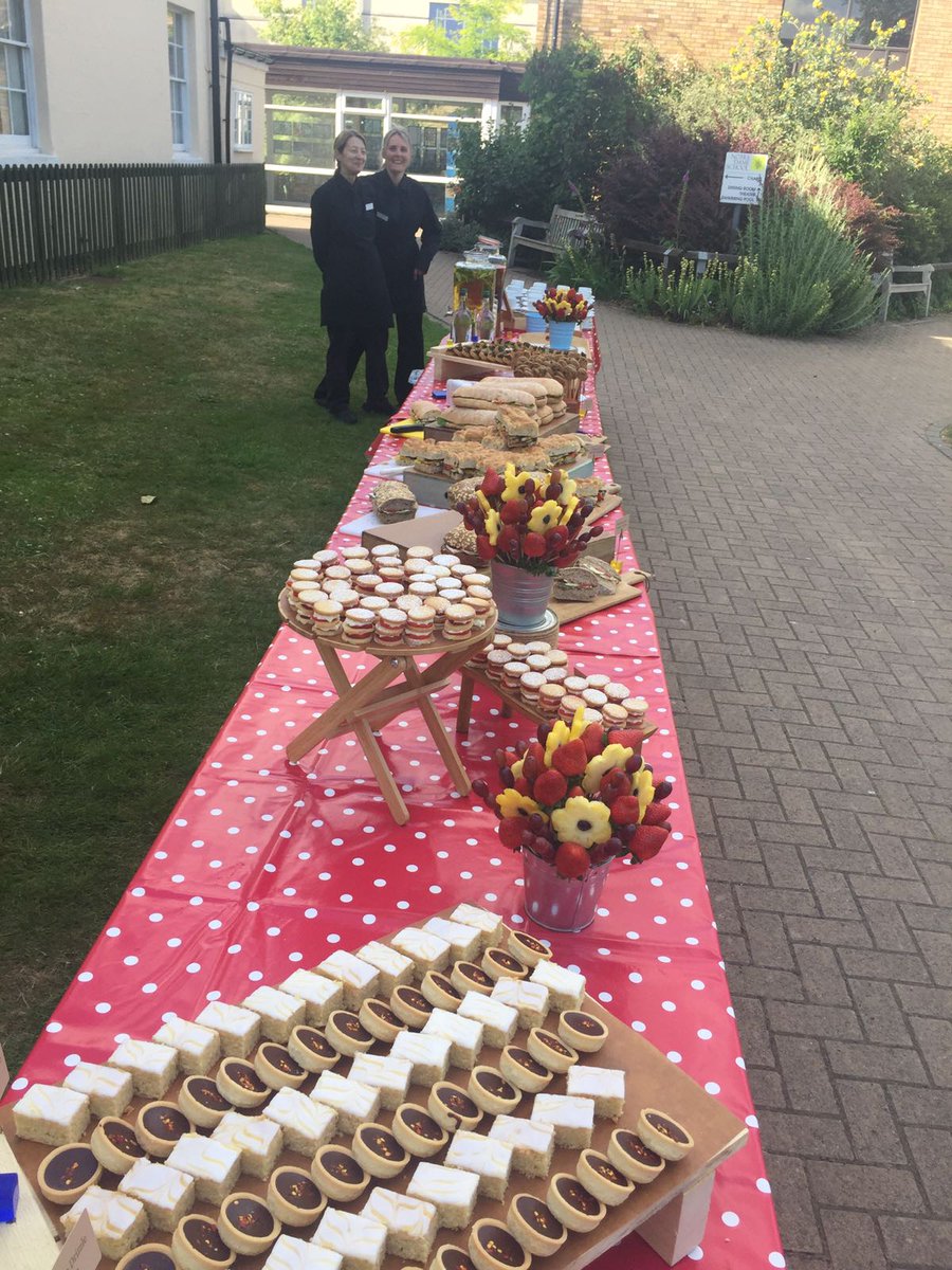 Notre Dame School tweet media