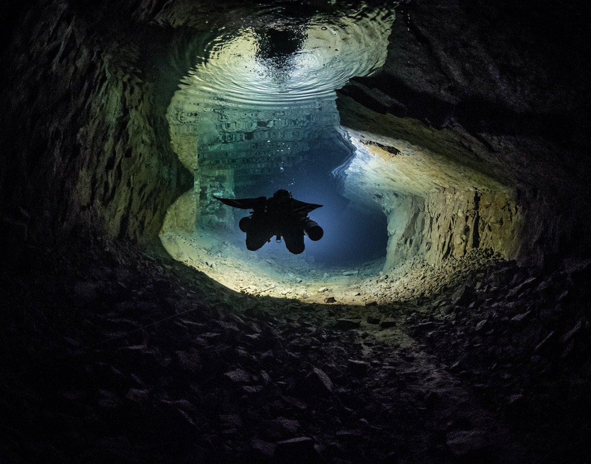 dive_tecdiving's tweet photo. Our friend Thomas in Welsh Dinas Rock mine - with #lightforme RedStar video lights - amazing! #scubadiving #scuba #cavediving #udnerwater #videolight #cave #minediving https://t.co/1Gn0OYEfGQ