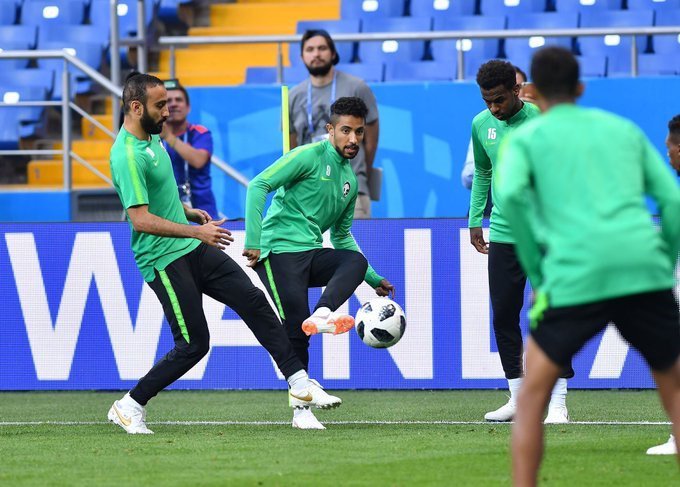 News_Brk24's tweet photo. صور🔴
.
.
جانب من تدريبات #المنتخب_السعودي قبل لقاء #الأوروغواي على ملعب #روستوف أرينا مساء اليوم.
.
.
#السعوديه_الأورغواي https://t.co/aGa6FObQLg