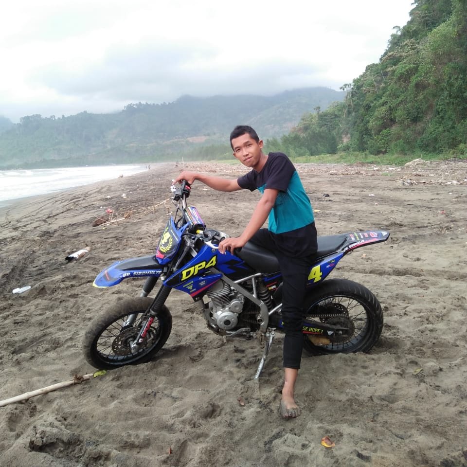 b_rifmawan's tweet photo. #FotoProfilBaru https://t.co/UIF6b2Ww6T