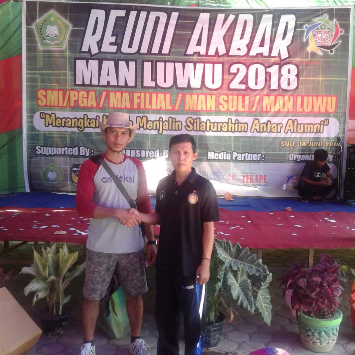 SuperNewsID's tweet photo. Khutbah Terpilih Jadi Ketua IKA MAN Suli https://t.co/SS63fkoVXS https://t.co/tJVnkOzMUq