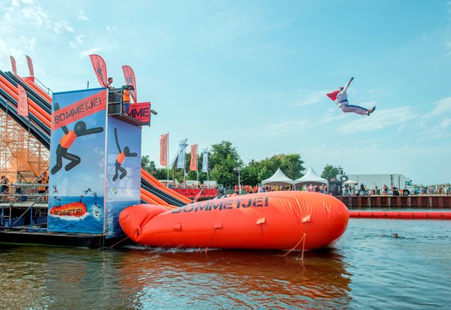 Programma Bommetje! komt weer naar Huizen. Evenement in Huizer haven dit jaar groter en spectaculairder. Kom je ook kijken?! bit.ly/2ljURE1