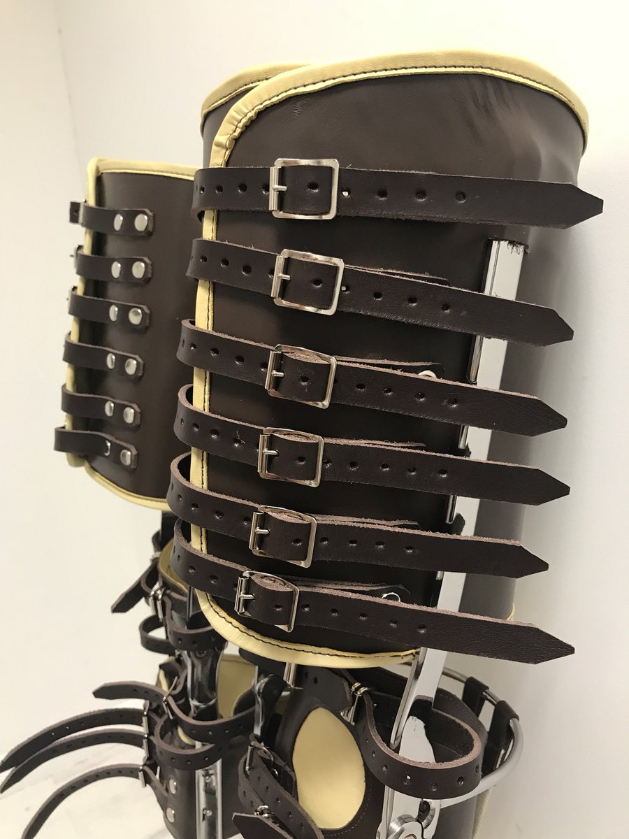 DevoteeBraces's tweet photo. Another pair of Kafos finished for a client.
#custommade #kafos #legbraces #calipers #leatherwork
info@vintagebraces.co.uk https://t.co/F1ZyqIiWux