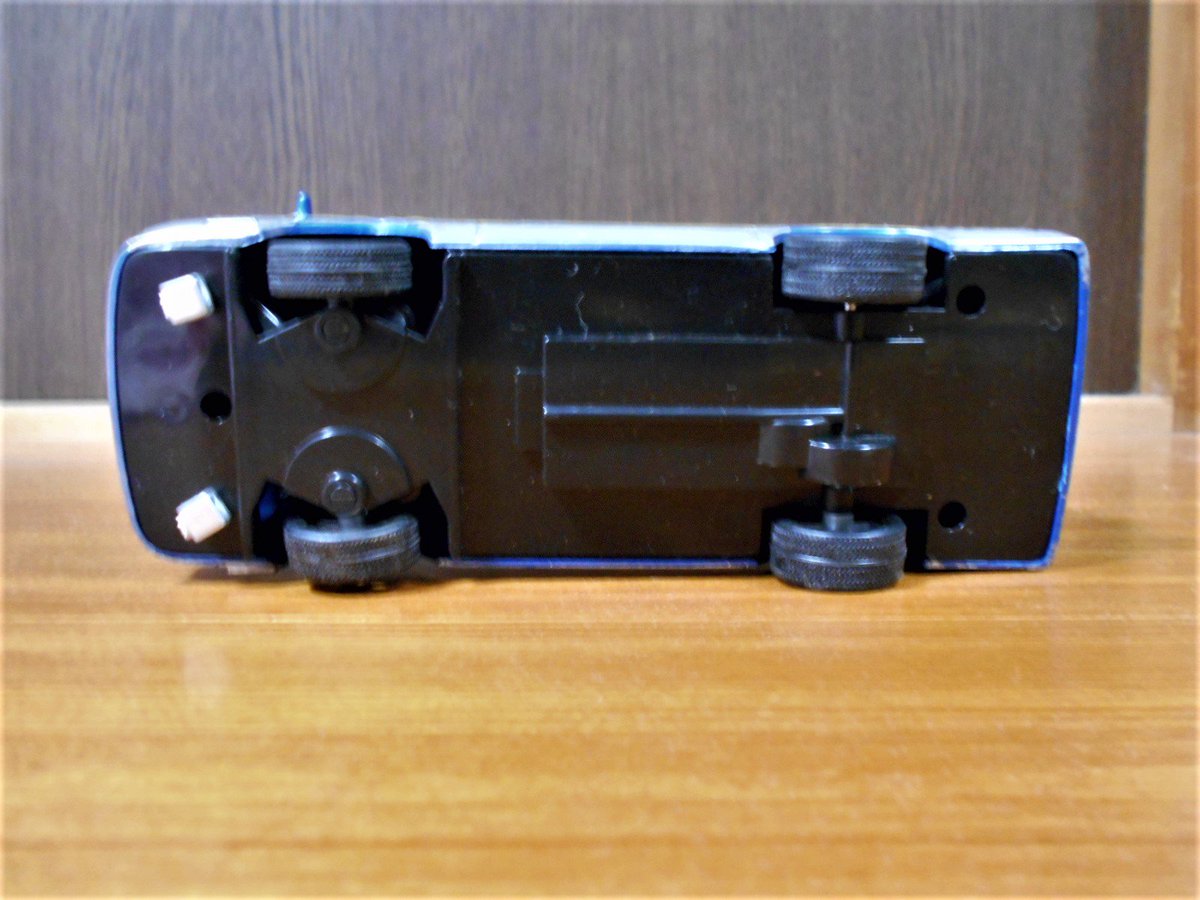 角型倶楽部 Sur Twitter 本日入手した100系ハイエースの玩具 1 32よりもやや大きいサイズ ラジコンだったのでしょうか