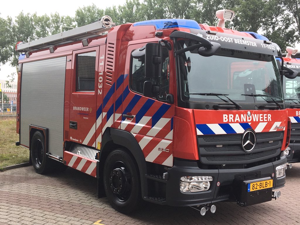 Frank_Kuntz's tweet photo. Vandaag eerste 2 tankautospuiten afgeleverd door @DRVGROEP. Compacte maar complete tankautospuiten voor posten #Zuidoostbeemster #BroekInWaterland #brandweer @VrZW. https://t.co/JYkwL1s6ER