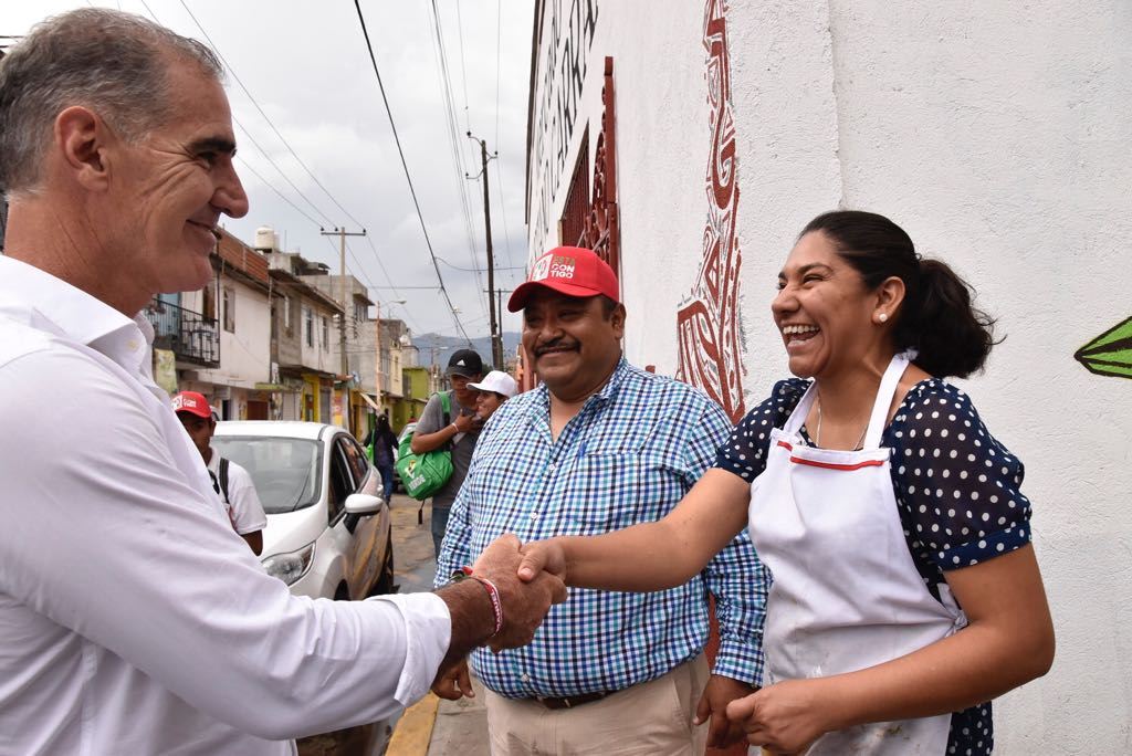 Ganará el 1 de julio Manuel de Esesarte, es la mejor propuesta tupanoramavirtual.wordpress.com/2018/06/20/gan…