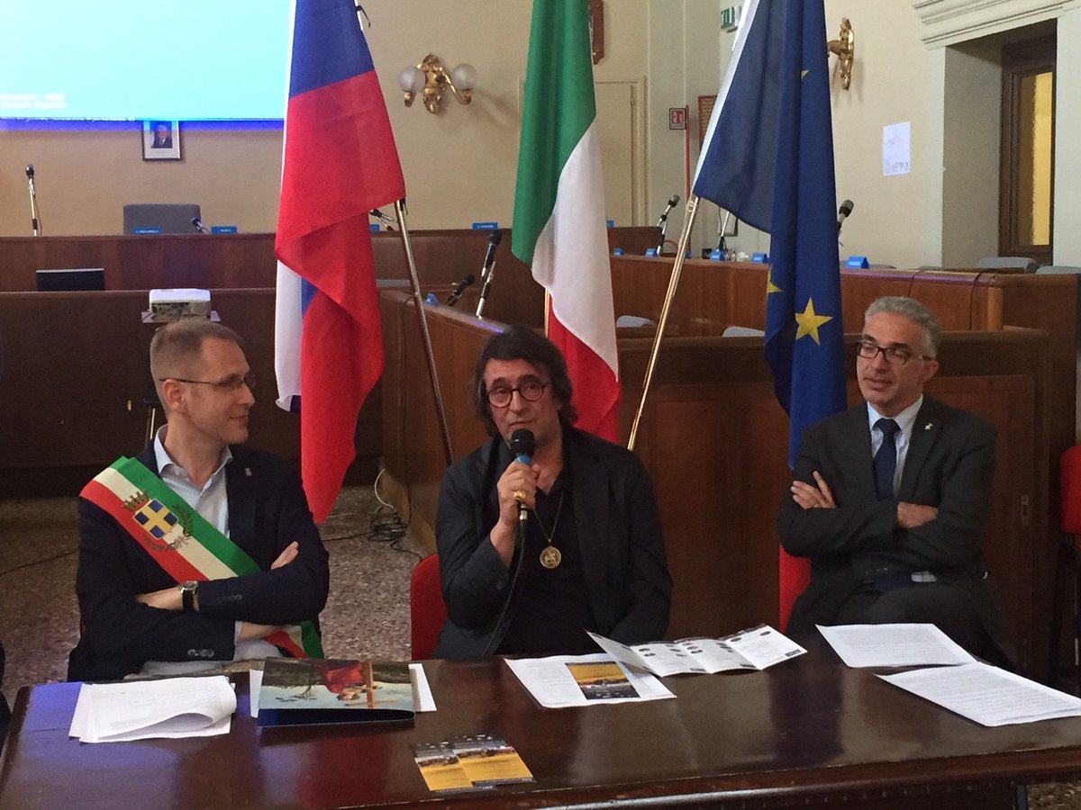 proseccofest's tweet photo. Il #ProseccoFestival connette due paesi, #Italia e #Russia, che sono molto vicini e accomunati da una grande tradizione culturale e musicale  - #FabioChies - Sindaco di #Conegliano https://t.co/OZsybu7ouX