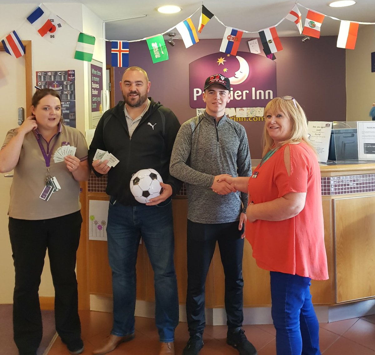 LlanJunctionFC's tweet photo. We are delighted to have teamed up with @PGlanconwy to raise money for our junior section. We have tickets for sale at just £2 which give 2 World Cup teams if both make the final you can win £200. All proceeds to Junction juniors. Thanks @hamer_chrissie @paulallancurtis &amp; Louise https://t.co/CWe07NJnfQ