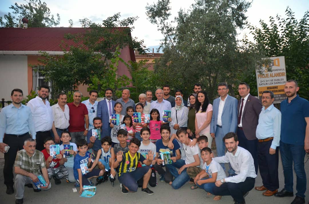 kckimya3's tweet photo. #durmakyokyoladevam #akparti #hepbirliktegüzelbirgelecekiçin #evet #rte #kckimya @KCisrafil @cebrailkamaci @kckimya3 https://t.co/2XcaXYHWGN