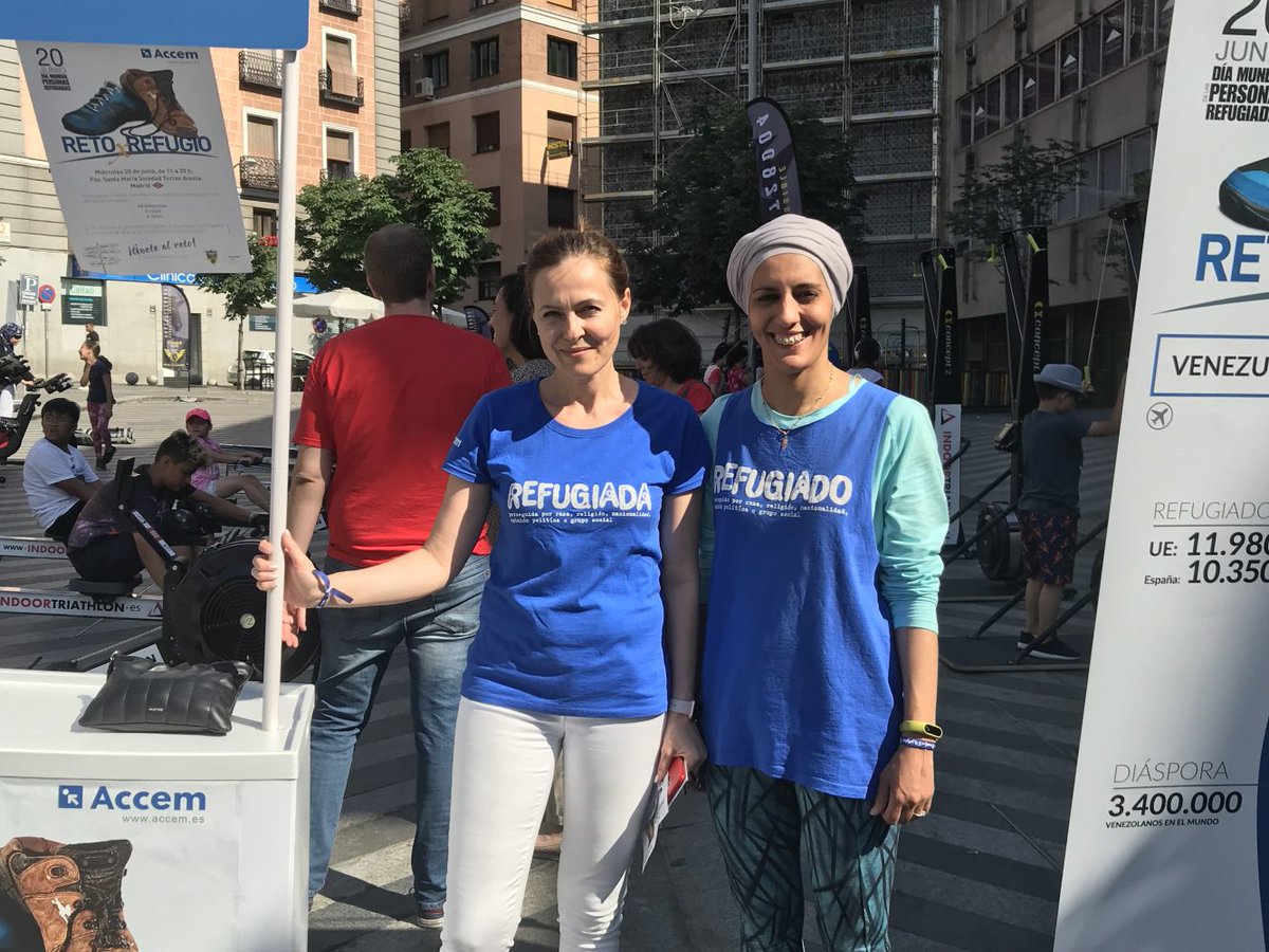 MADRID's tweet photo. En el #DíaMundialdelRefugiado, nos sumamos a la acción de la ONG @Accem_ong: Marta Higueras ha participado en el #RetoXRefugio. https://t.co/Y9G8d3yuSv https://t.co/WaBdYfbKhm