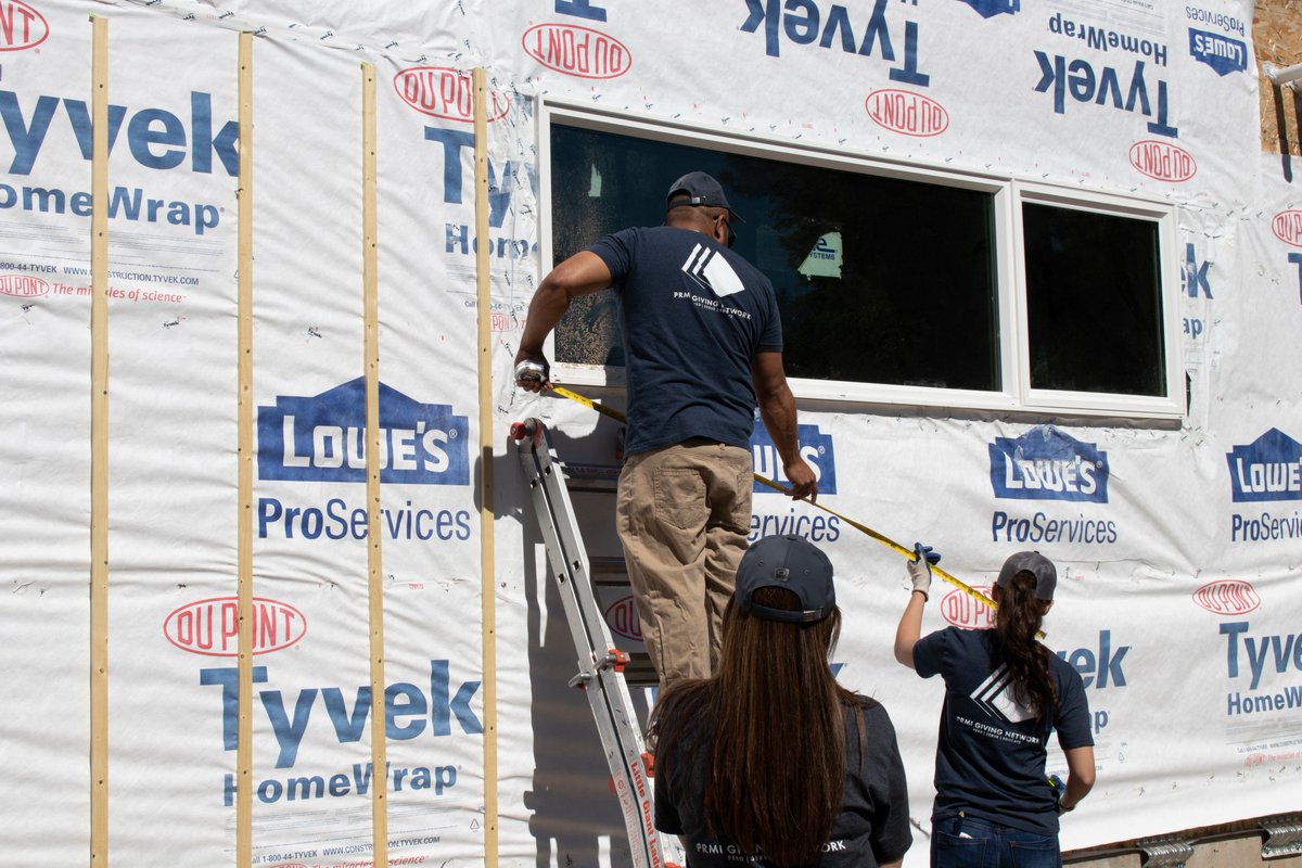 primeresmtg's tweet photo. A big thank you to #HabitatforHumanity for allowing PRMI volunteers to participate in the Field of Dreams Eco-Community project in Kearns, Utah. In 2 days, our Giving Network team donated 175+ hours to help build 2 homes for low-income families. @Habitat_org #TheGivingNetwork https://t.co/cIORSWITZe