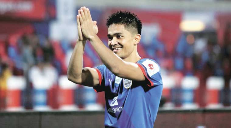 TheRisingBharat's tweet photo. "SUNIL CHHETRI: SUPERMAN OF INDIAN FOOTBALL" @chetrisunil11 @IndianFootball #FootballFever #intercontinentalcup2018 #intercontinentalcupfinal #sunilchhetri #football #top #player #SantoshTrophy @theafcdotcom @htTweets #motivation #inspire
For Full Story: https://t.co/rt1QMo94PD https://t.co/9noR7K6bRW