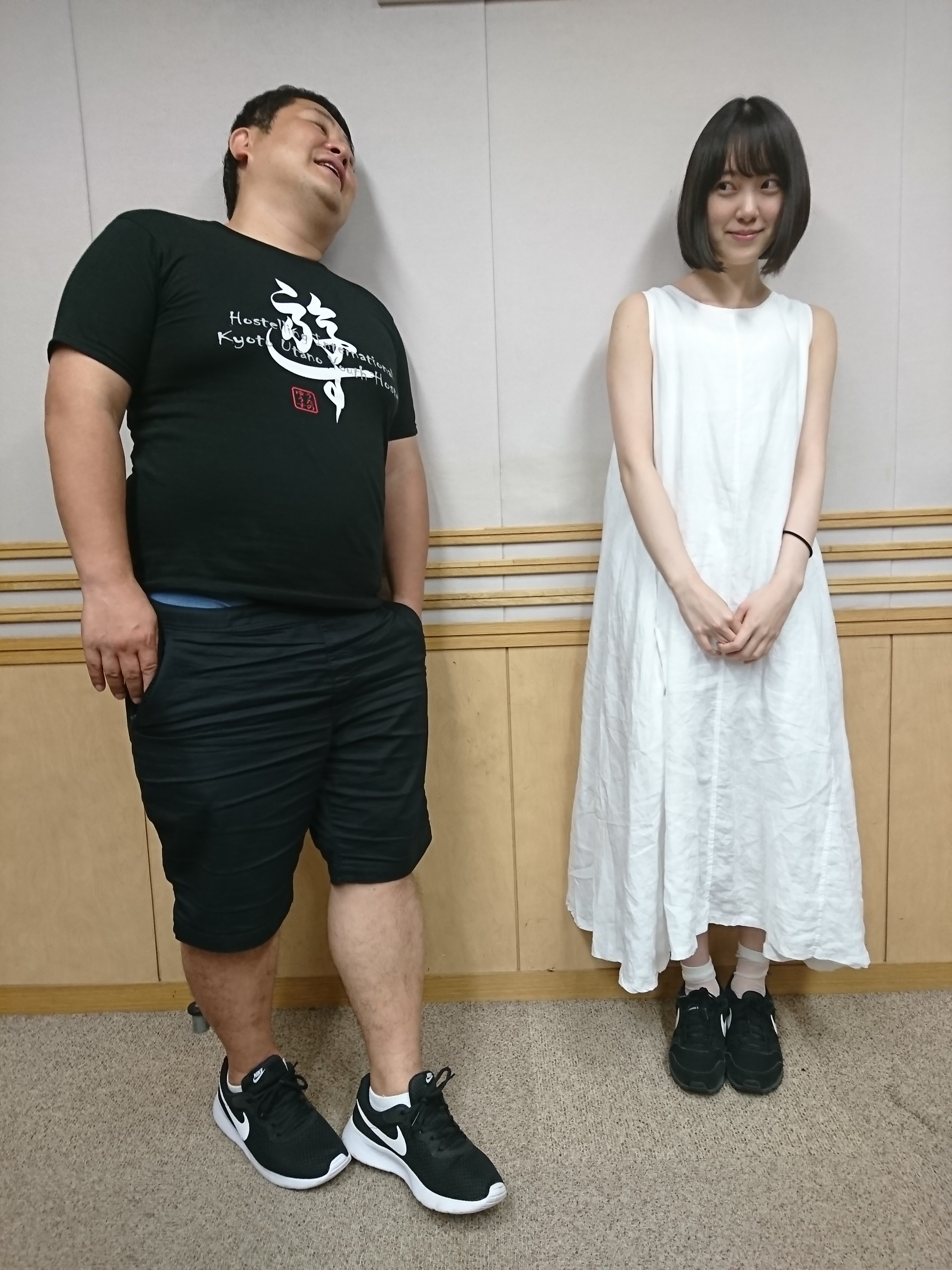 Uzivatel レコメン Na Twitteru のり先輩 堀先輩が女心を研究してみた 6月日放送 ホームページ更新しました 来週のテーマは スマホ 携帯の待ち受け画面を彼女の写真にする彼氏 アリ ナシ です ツイッターからの投稿もお待ちしてます 詳しくはコチラ