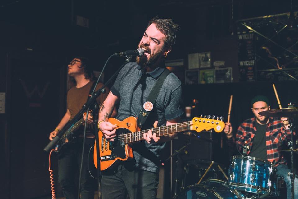 JohnOxley777's tweet photo. Open @Spotify And discover this brilliant Lp #Brokenlegged by the magnificent ( @sinaivessel ) 8 fantastic songs! Out on @tinyengines ) https://t.co/TAC2WEkaZ2 https://t.co/97sZT7gv1Y