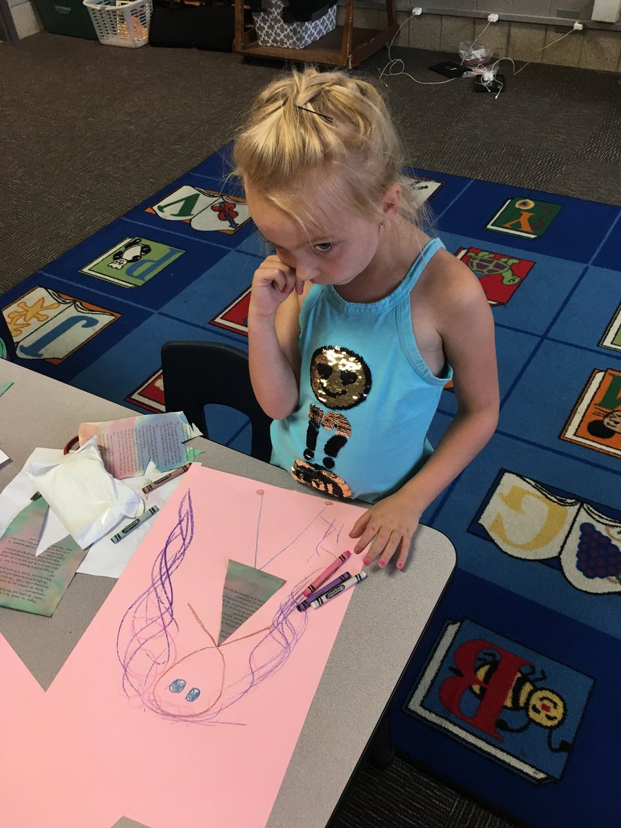 CoffeeclassLS's tweet photo. Yesterday we repurposed some old book pages with water colors. Today we are using our pages to create pictures! #summeradventure #LSsharks #RVroadrunners https://t.co/n24NGsnrAo
