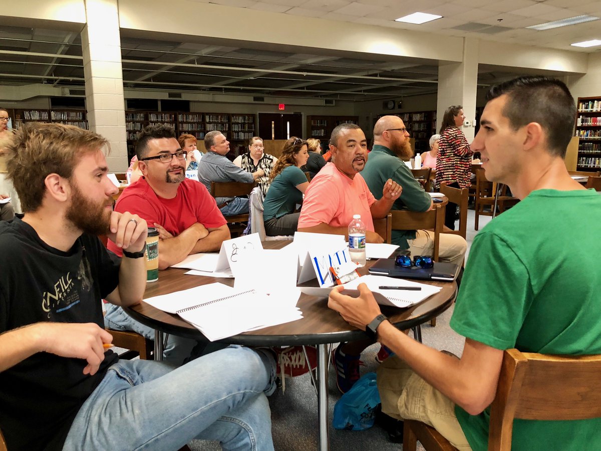 TNedu's tweet photo. Across the state, facilitators are providing relevant resources for Tennessee's fine arts teachers through our first statewide fine arts standards training! #TNStandards #TeachTN #ILoveTNteachers https://t.co/ApANSgi1QZ
