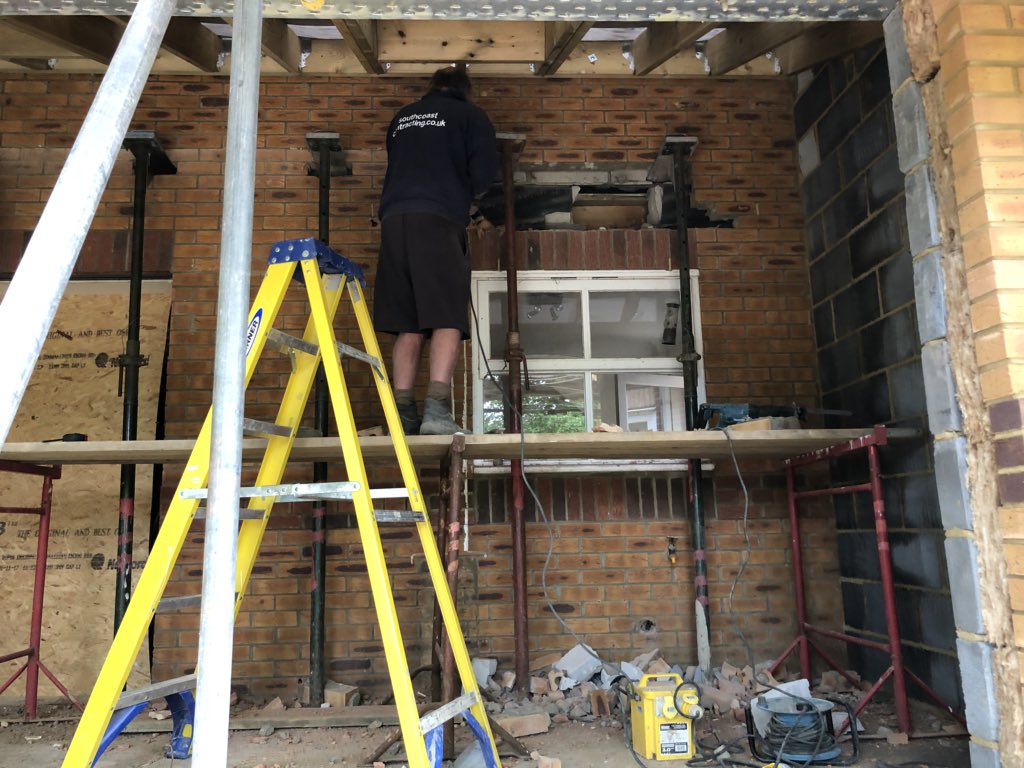 sccbuilders's tweet photo. We opened up the whole of the rear extension and fitted a steel the whole width of the house to support the old brick work https://t.co/iwsEsxUbaQ
