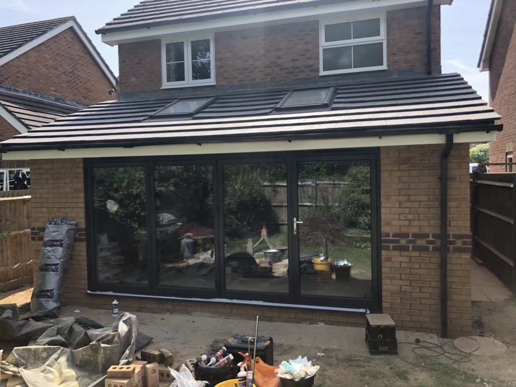 sccbuilders's tweet photo. The new windows and bifold are now in aswell! https://t.co/BRgS6M59WY