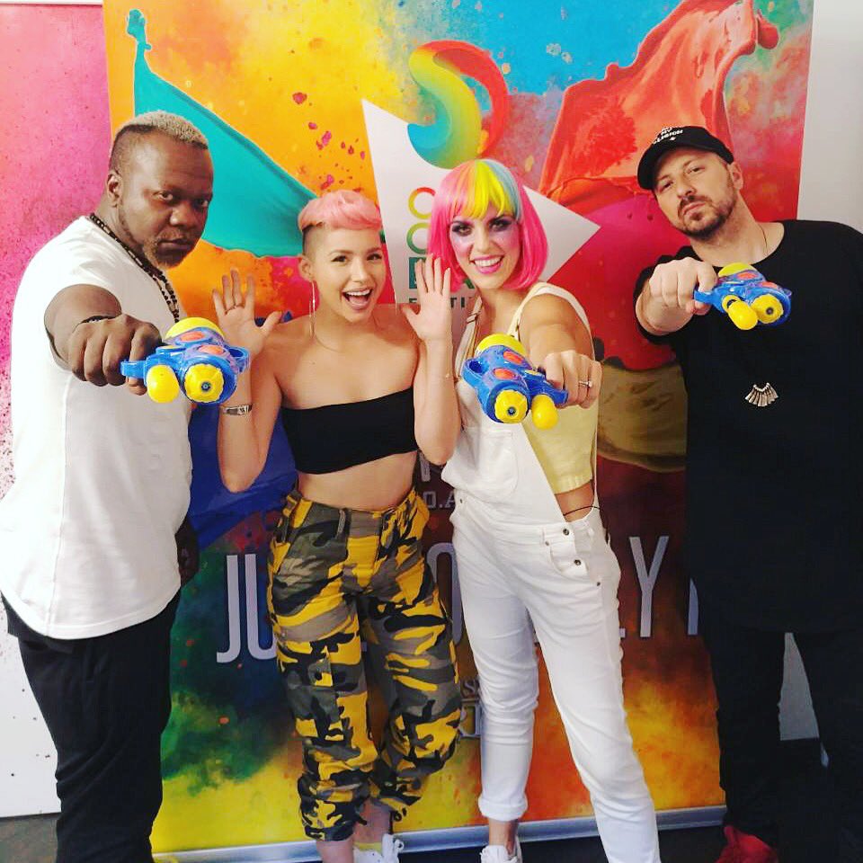 spicyofficial's tweet photo. Οι @VEGAS_group και η Iris προετοιμάζονται για το Colour Day Festival 2018!
#spicyofficial #spicy #vegas_group #colourdayfestival2018 #july1st https://t.co/dujtbvIuC0