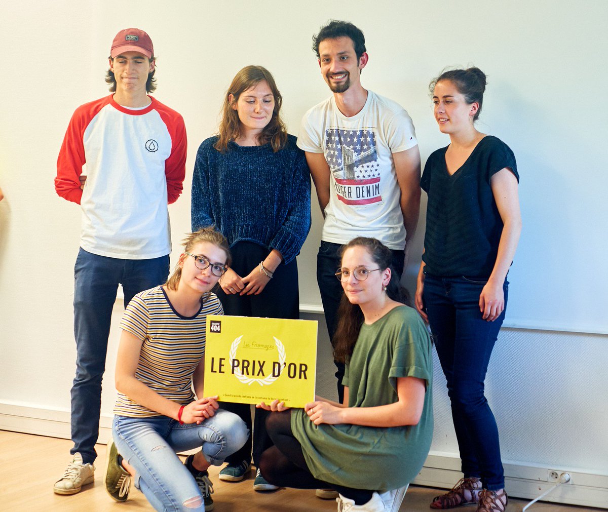 Bravo à l'équipe Les Fromages qui gagnent le prix d'or avec leur concept de bracelet de torture pour étudiants 🏆