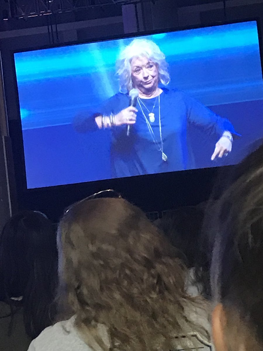Y’all. A queen was among us. <a href="/Paula_Deen/">Paula Deen</a> #betacon18