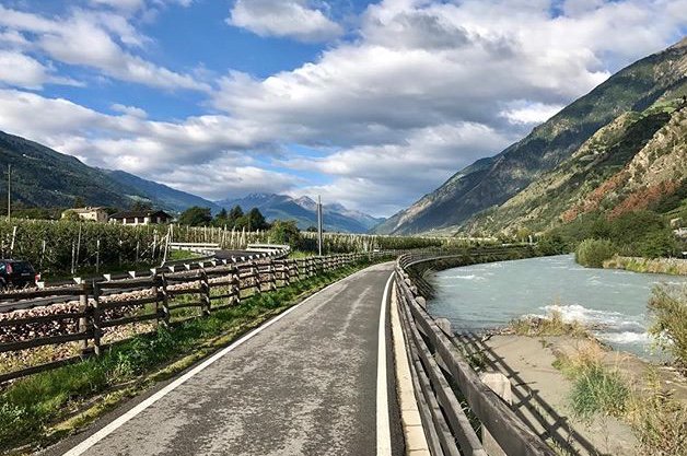 velusso_cycling's tweet photo. Maybe the best bike path in the world, leading to the foot of the Stelvio Pass...
Fancy joining us on a Dolomites adventure in 2019?
#southtirol #Velusso https://t.co/rHah4dAc1i