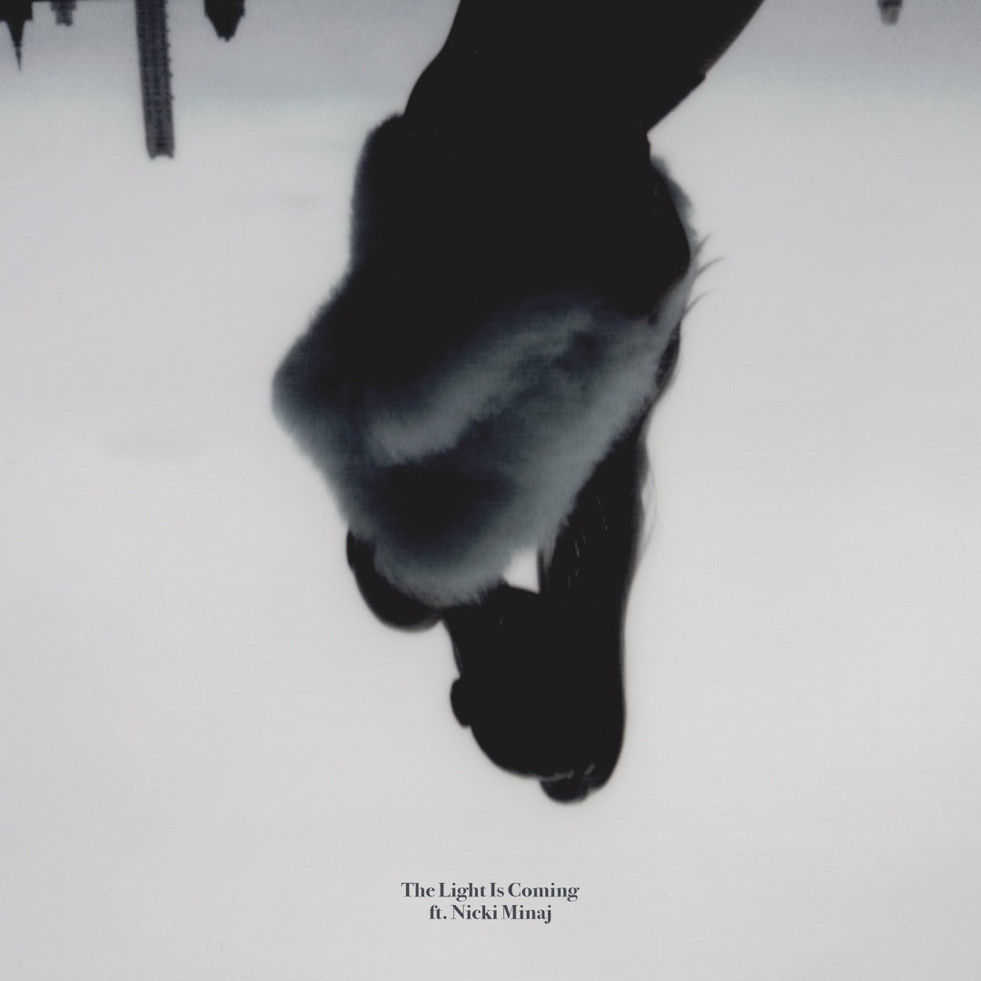 RepublicRecords's tweet photo. 𝐓𝐡𝐞 𝐋𝐢𝐠𝐡𝐭 𝐈𝐬 𝐂𝐨𝐦𝐢𝐧𝐠 
@ArianaGrande feat. @NICKIMINAJ
OUT NOW

https://t.co/7iudlXSr8z https://t.co/pebhB21ZlD