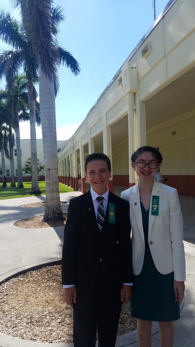 DebateSms's tweet photo. First day of round at nationals! We like the beach but we LOVE public forum #nats18 https://t.co/668RtXqqh0