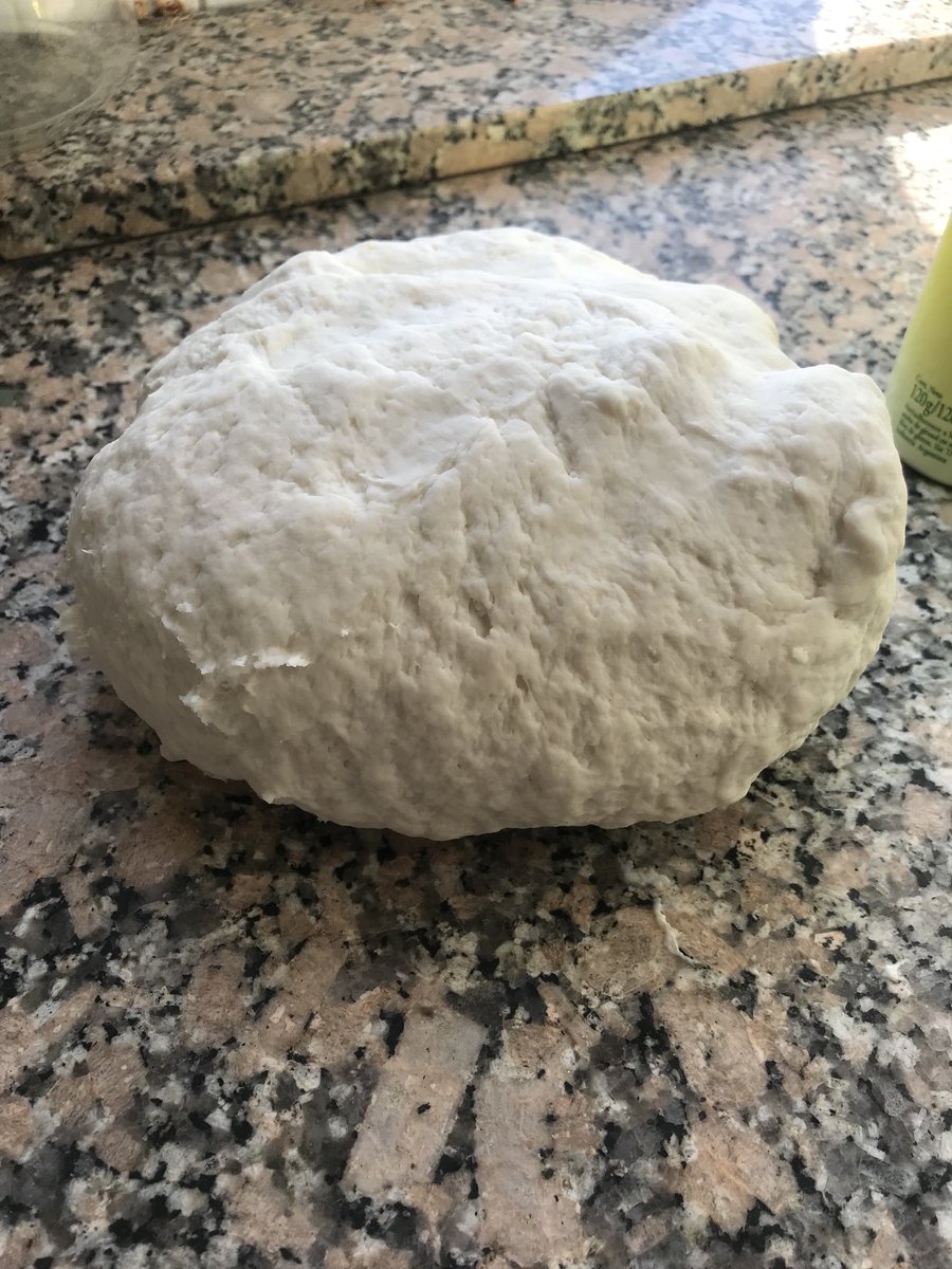 Mañana de amasado no se descansa nunca. #Roma5