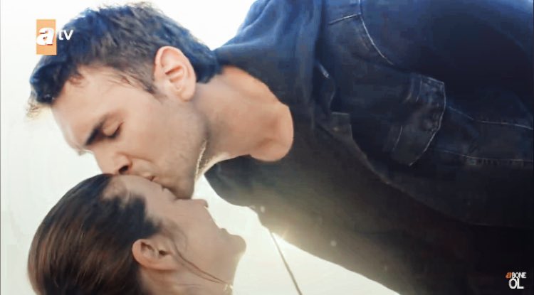 nefestahirfan's tweet photo. Ah bu sevdaluk
Yüreğum dağılır
Gözlerum ağlar🌹

#NefTah #SenAnlatKaradeniz https://t.co/9bqPgfWvaJ