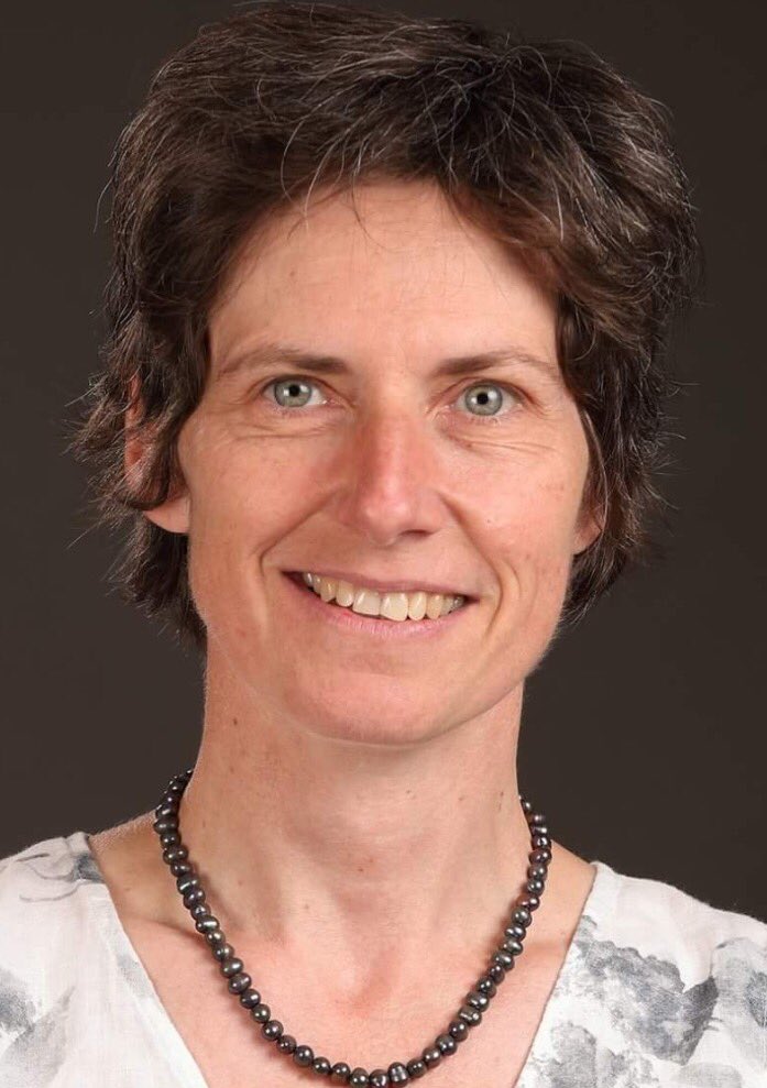 EuroMedChem's tweet photo. This week's #iamamedicinalchemist is Cornelia Zumbrunn from @Idorsia pharmaceuticals (Switzerland). #medchem #drugdiscovery 
Find out more about her research
➡️https://t.co/74gsNZ6m9d https://t.co/m6MpbQCizL