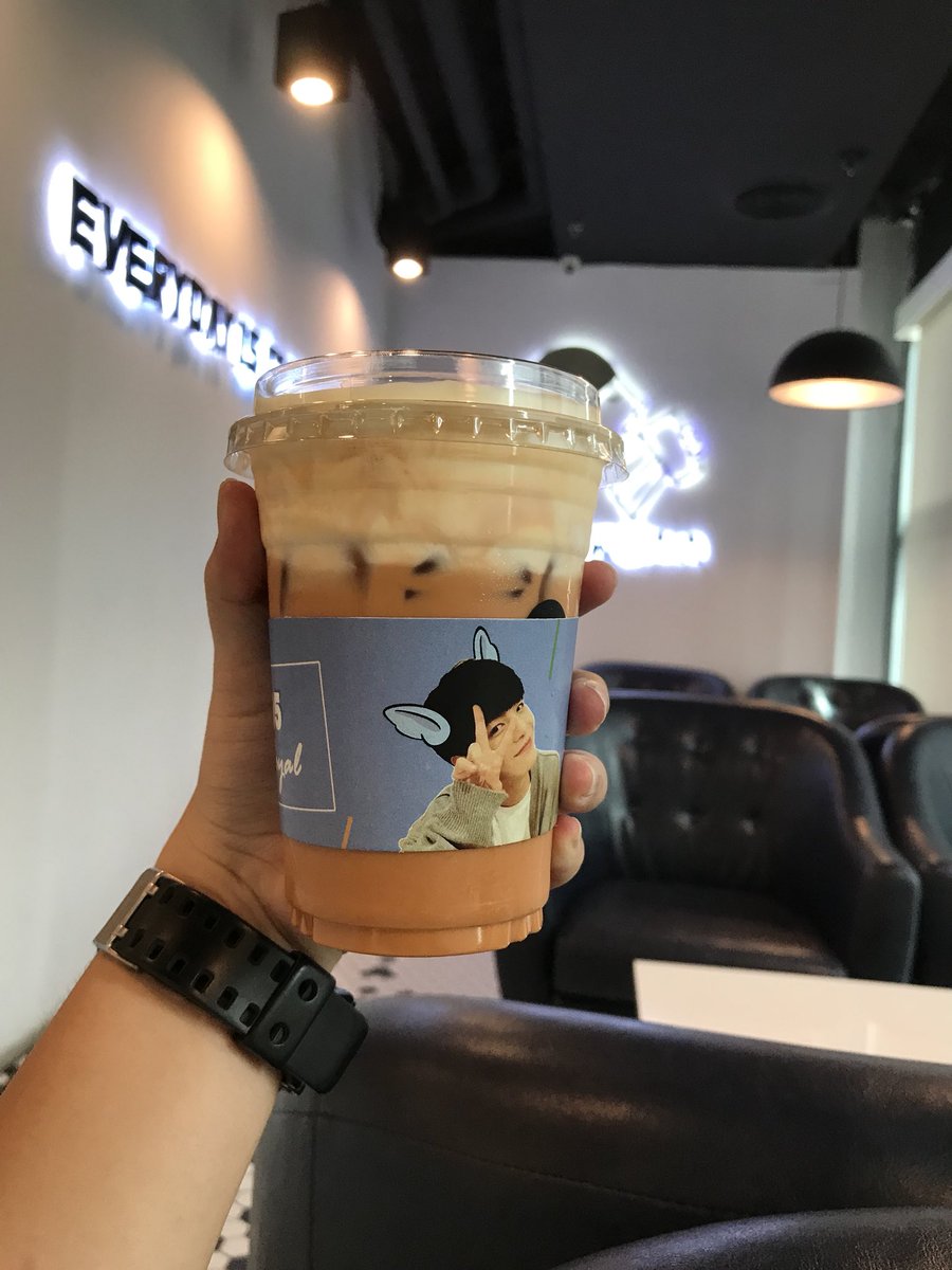 1507km_'s tweet photo. วันนี้ไปตรงไหนก็เจอแต่พิ้จงงงลีดที่น่ารัก💕 #SPECIALDAYWITHJR #0806JRDAY https://t.co/l5KW4KnXaB