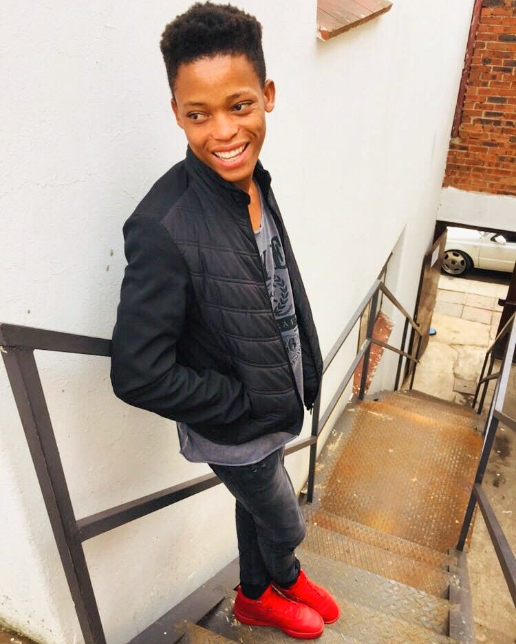 Tumi76841160's tweet image. Let me participate 👉#FlamesUnder10K