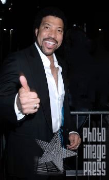 Happy Birthday Wishes to the Iconic Lionel Richie!        