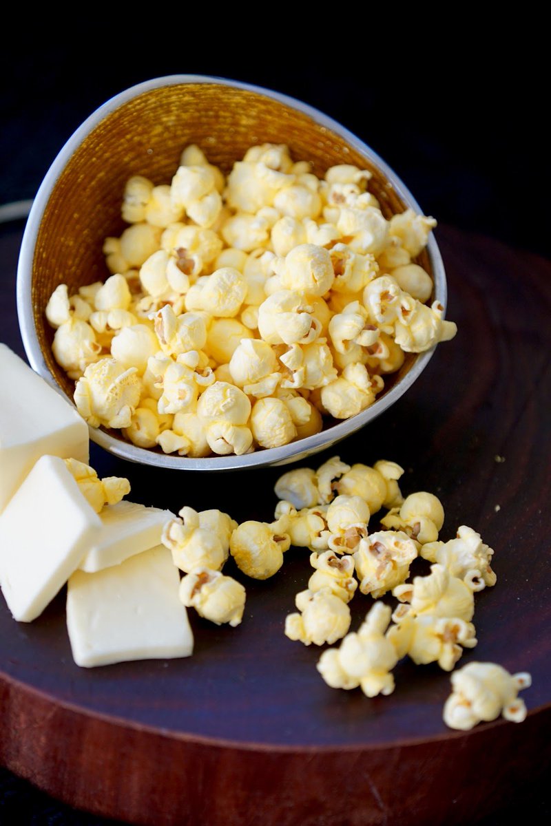 Pop_Pop_World's tweet photo. Can you taste this classic, creamy, rich butter #popcorn flavor through your screen? Your movie night has just upgraded with this indulgent flavor. Click here to get yours! https://t.co/t6jQQnXcYS https://t.co/dWH5AUDXwZ