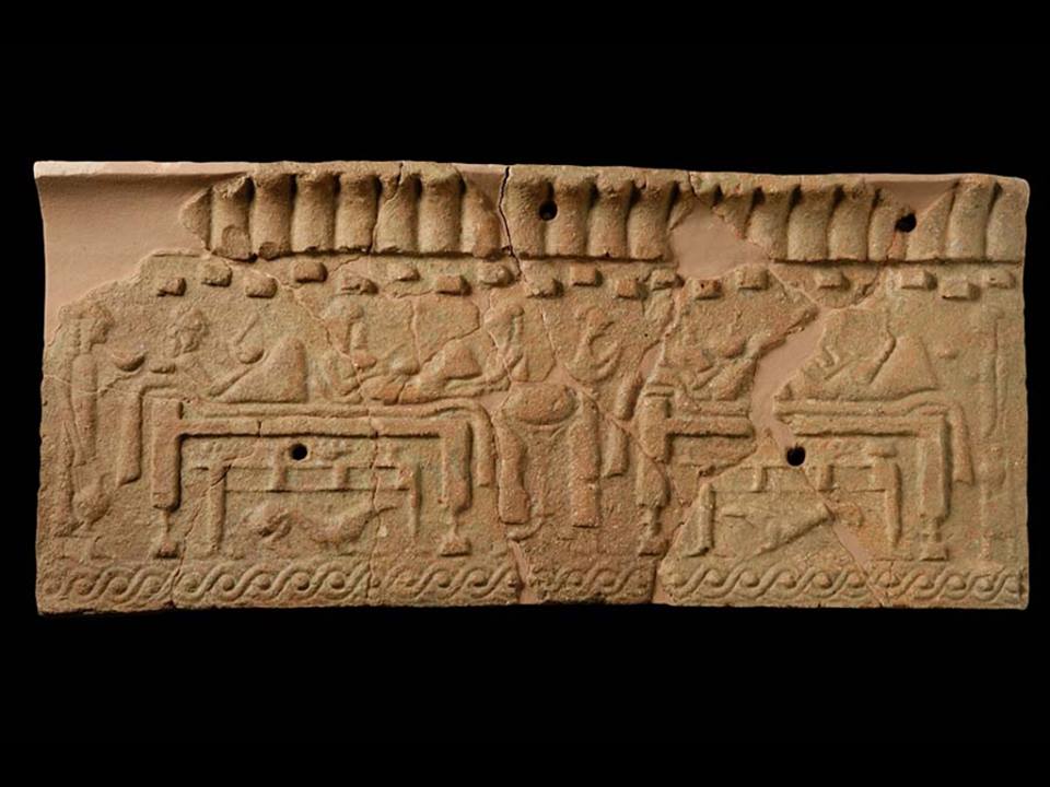 girogustando1's tweet photo. Torre Satriano, Poggio Civitate e i resti delle ville del VI secolo AC: somiglianze  sorprendenti!  ➡️➡️http://bit.l/etruscolucano #Girogustando #a4mani #Siena #Matera #archeologie #21giugno #cucina #Toscana #Basilicata #Arcobalenodestate @archeostorie @MediterraneoAnt https://t.co/d67NBMSngf