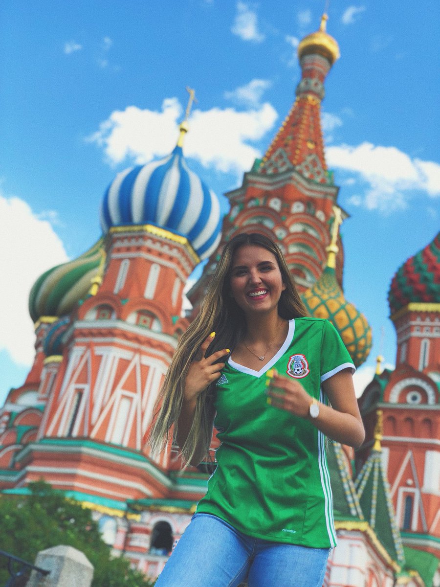 Cellegrini's tweet photo. Happygrini 🇲🇽⚽️✨ https://t.co/DrLGE2gNRW