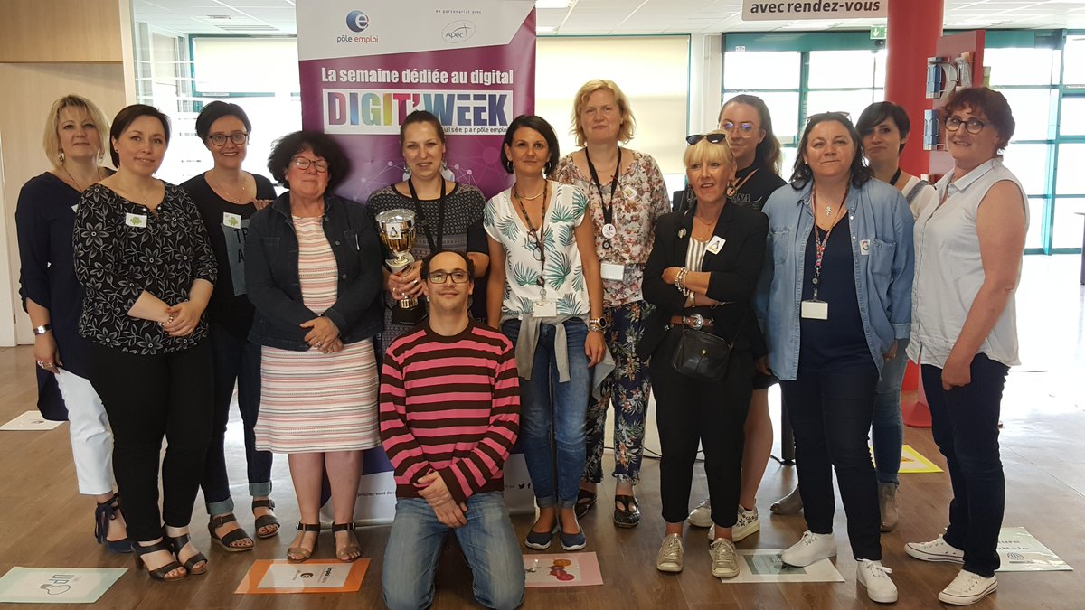 KessiPro's tweet image. #digitweek @Pole emploi Maubeuge Pasteur  présente le jeu de plateau grandeur nature culture digitale. Bravo aux gagnants #AvecPoleEmploi @poleemploi_HDF