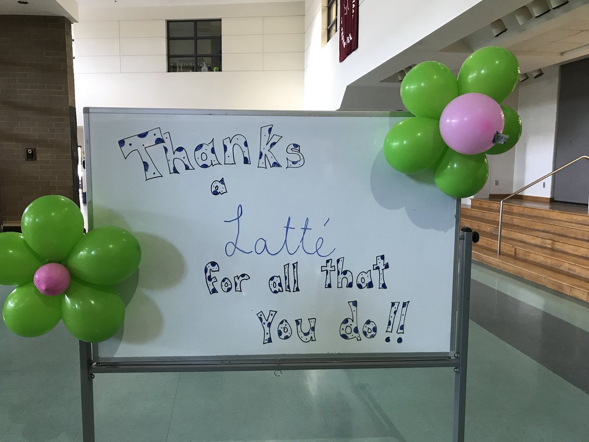 ThomasMoreOCSB's tweet photo. Thank you to our incredible #STMOttawa volunteers! Your dedication makes our community vibrant! @OttawaCSPA @OttCatholicSB #ocsb #gratitude https://t.co/xStUH2NG9B