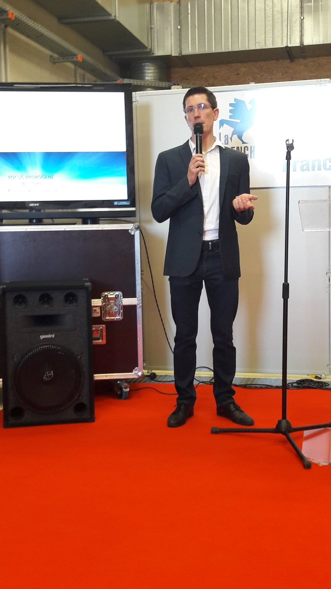 Apristhy tweet media