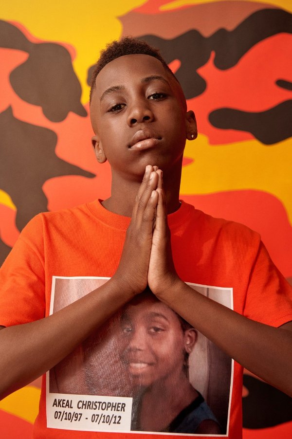 Christopher Underwood of @momsdemandaction from @ryanmcginleystudios short film on activists fighting gun violence in the US // #shotatsmashbox #smashboxBK instagram.com/p/BkNvm9BBJ4R/