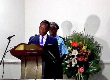 Voir l'image sur Twitter