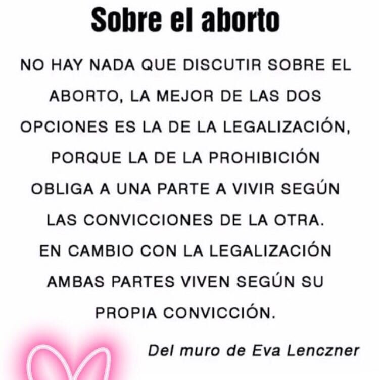 FehnVelasco's tweet photo. @Ampi_13 Legal o no, ninguna ley va a detener que la gente aborte. La mayoria de las personas está a favor de aborto libre, el mundo ya esta decidiendo, el no legalizar es poner en riesgo las vidas de las mujeres a manos de abortos clandestinos. Legal o no,es una necesidad de las personas https://t.co/GbRXLVrSpc