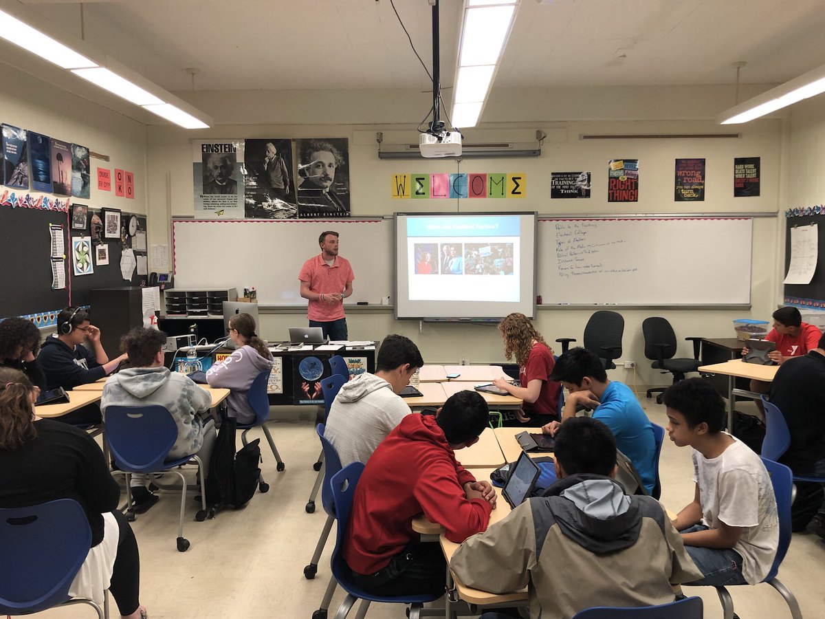 SuptLarson's tweet photo. Inspiring way to start the day  -  visiting Summer School at South. Focused students, talented teachers snd great leadership from Amy V., SS Principal! https://t.co/Ge5Ctu8QSs