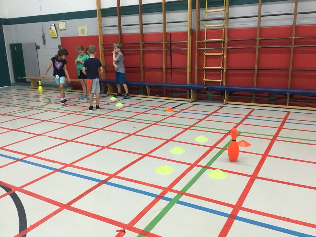 EllieLarizza's tweet photo. Students using our gym to code students to move through the grids, watch out for the road blocks! Inspired by our Blessed Sacrament visit! @richannesley @specedteach76 @teachcodecreate @MrsJBenedetti @cmussio14 @dforster123 https://t.co/QWGc9zM5Yg