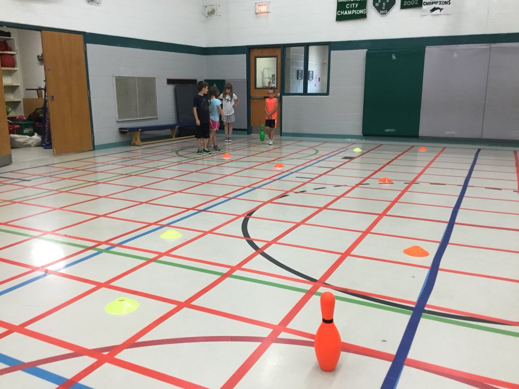 EllieLarizza's tweet photo. Students using our gym to code students to move through the grids, watch out for the road blocks! Inspired by our Blessed Sacrament visit! @richannesley @specedteach76 @teachcodecreate @MrsJBenedetti @cmussio14 @dforster123 https://t.co/QWGc9zM5Yg